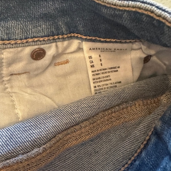 AMERICAN EAGLE | high rise shortie denim jean shorts distressed | Sz 8 - Picture 3 of 4